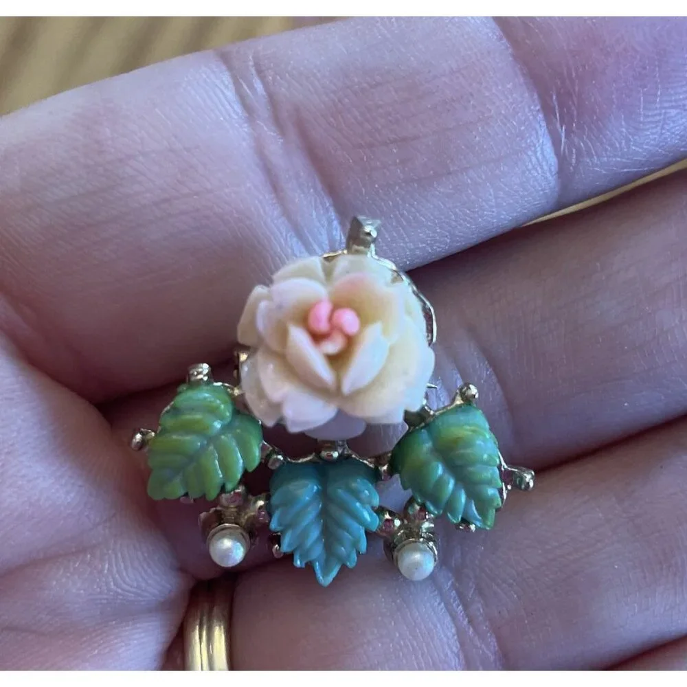 Vintage Bakelite Porcelain Rose Leaves Pearl Pin Brooch